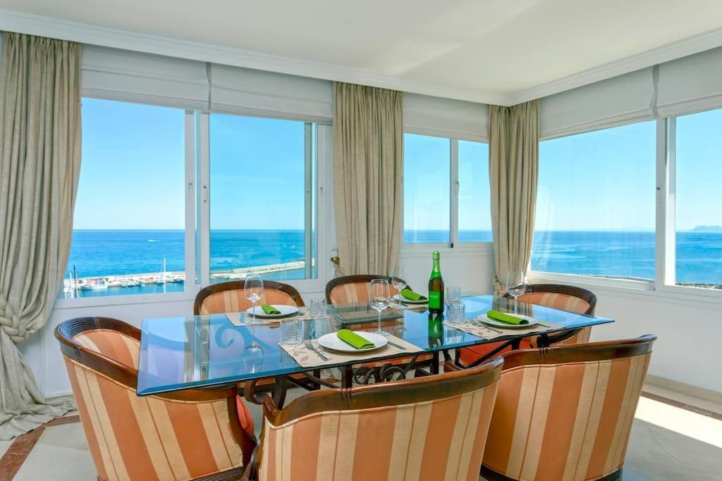 Estepona Luxury Seafront Penthouse With Parking Exterior photo